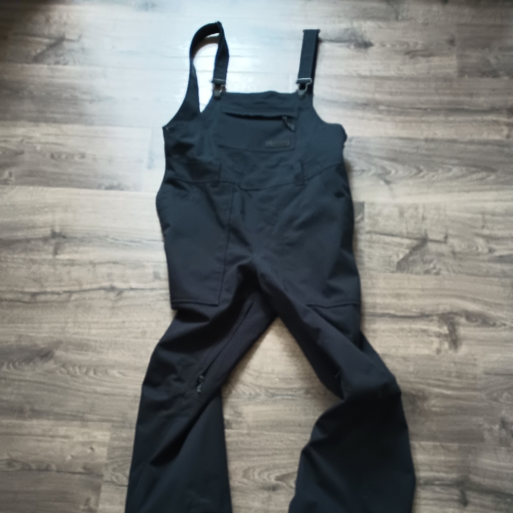 Burton Bibs size Medium